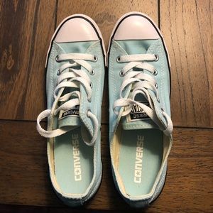 VGUC Women’s Converse Allstars